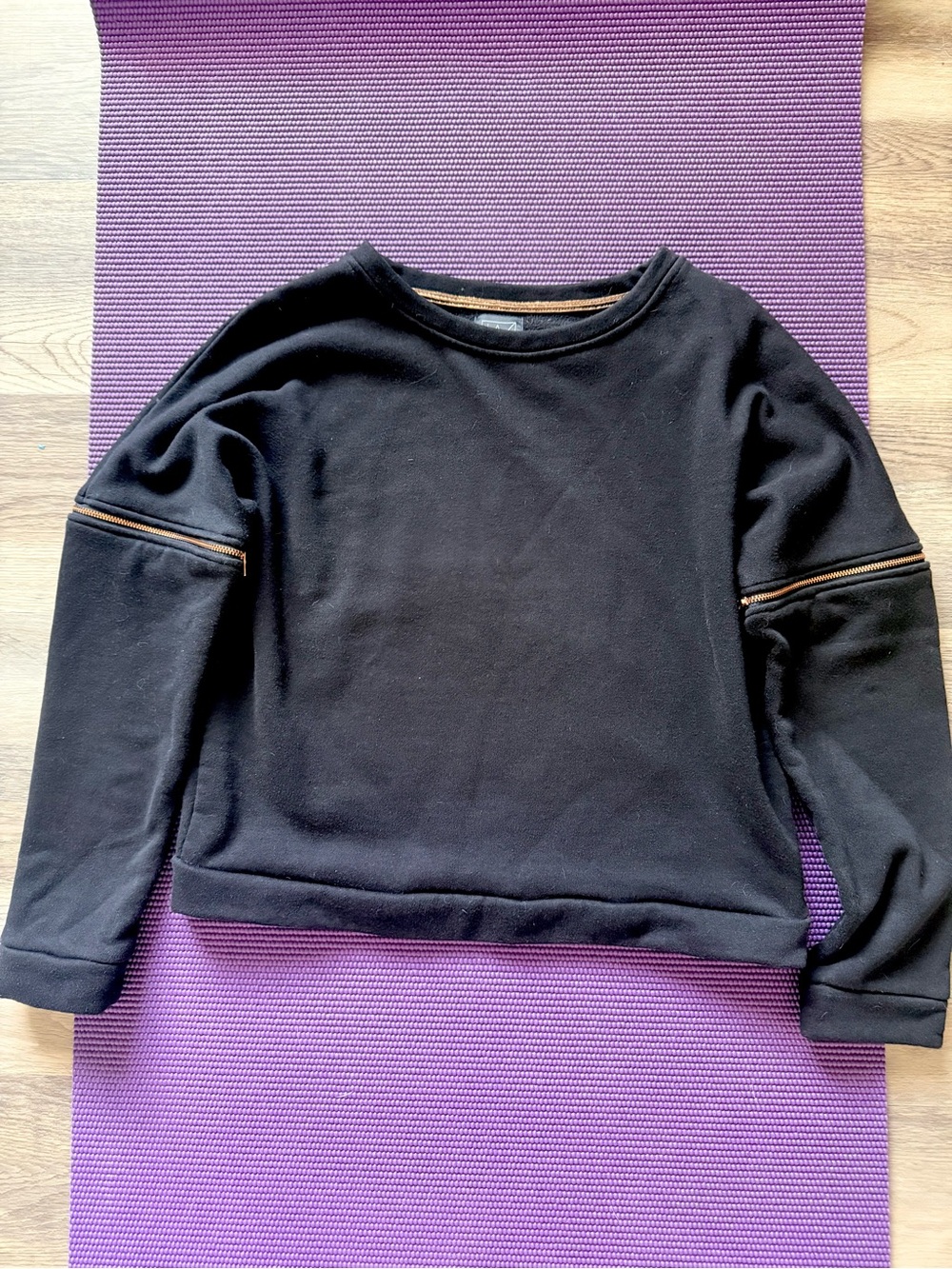 Women's Black Crewneck Sweatshirt with Zipper Trim